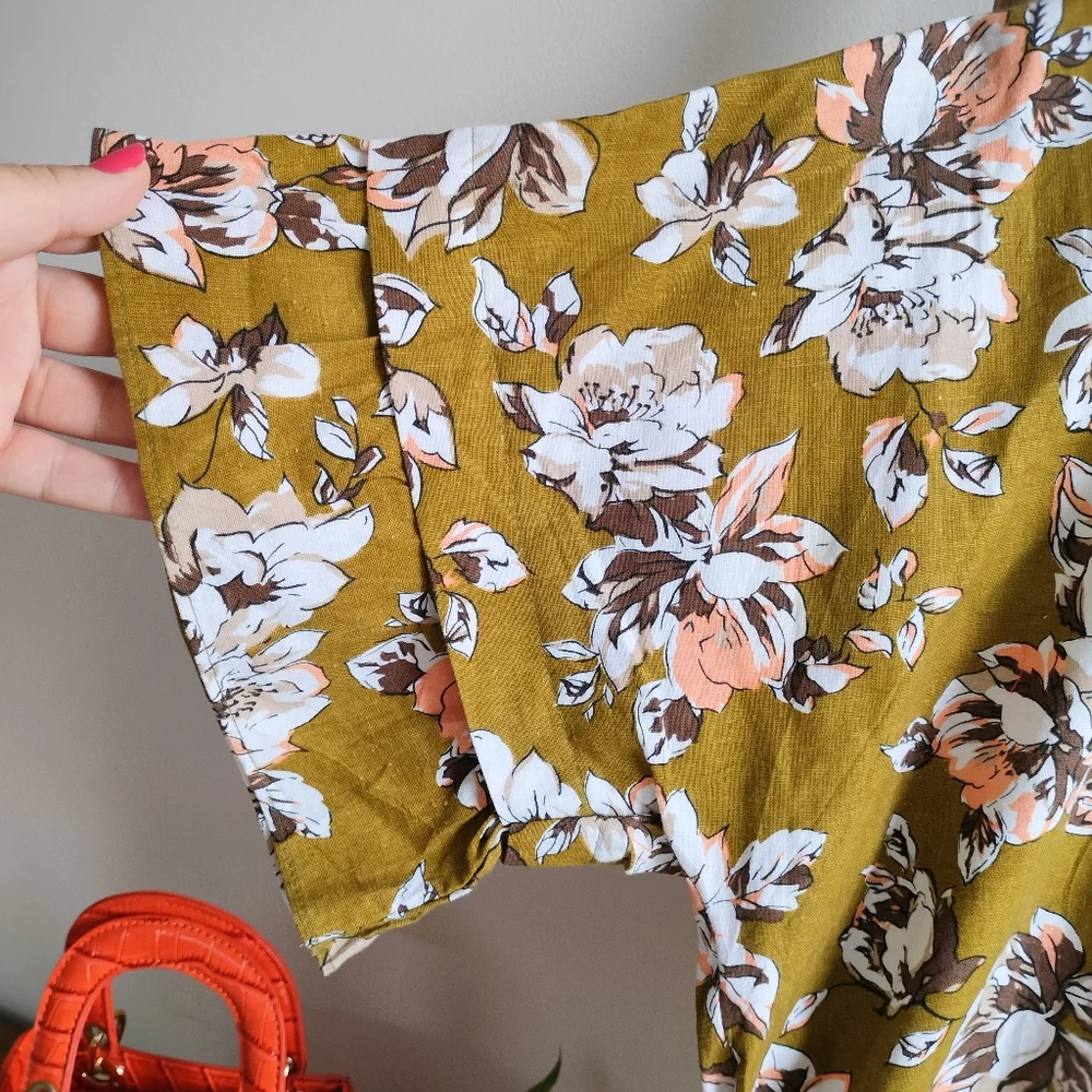 Floral Flounce Sleeve Long Top - Picture 11 of 16